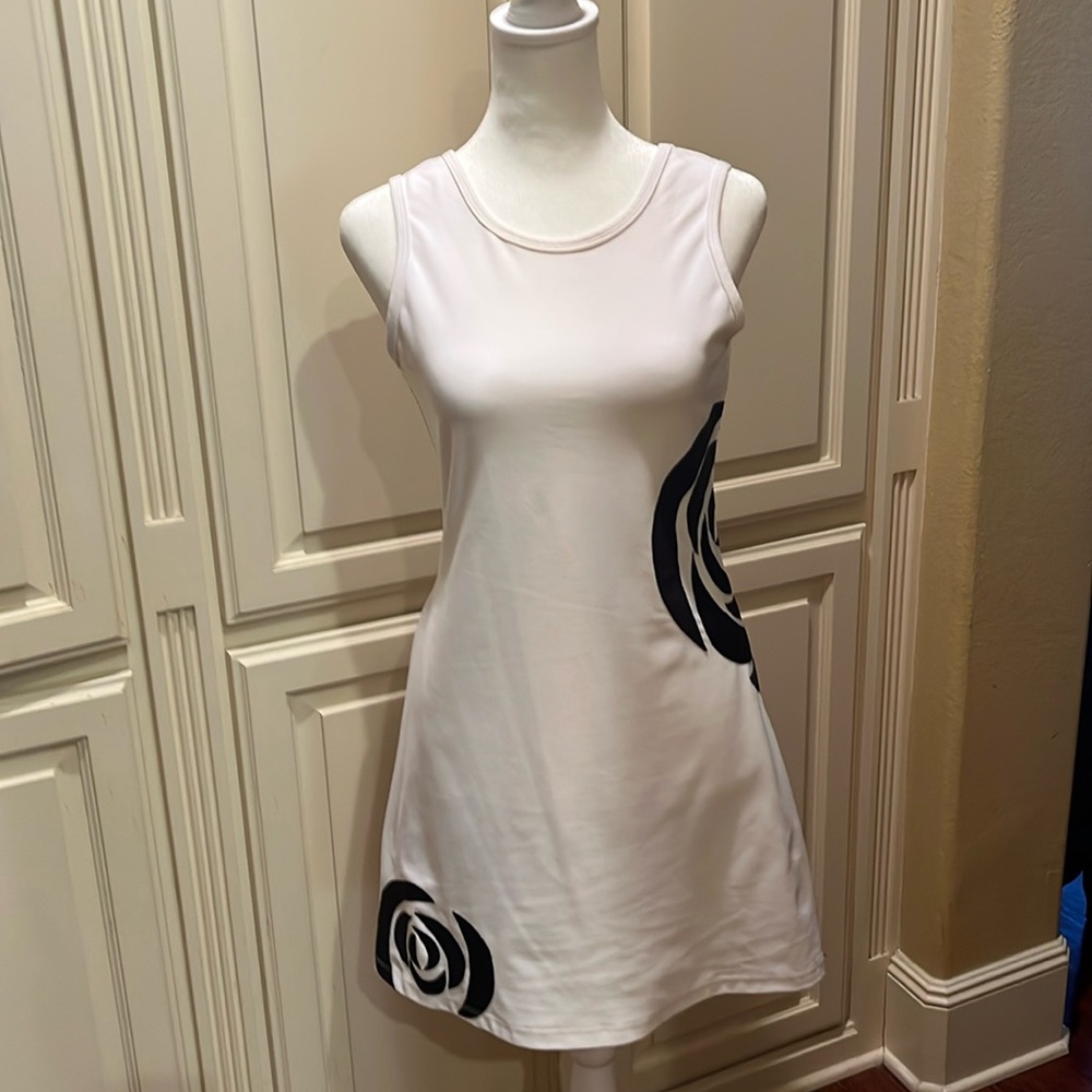 Eliza Audley Sleeveless White and Black Floral Tennis dress
